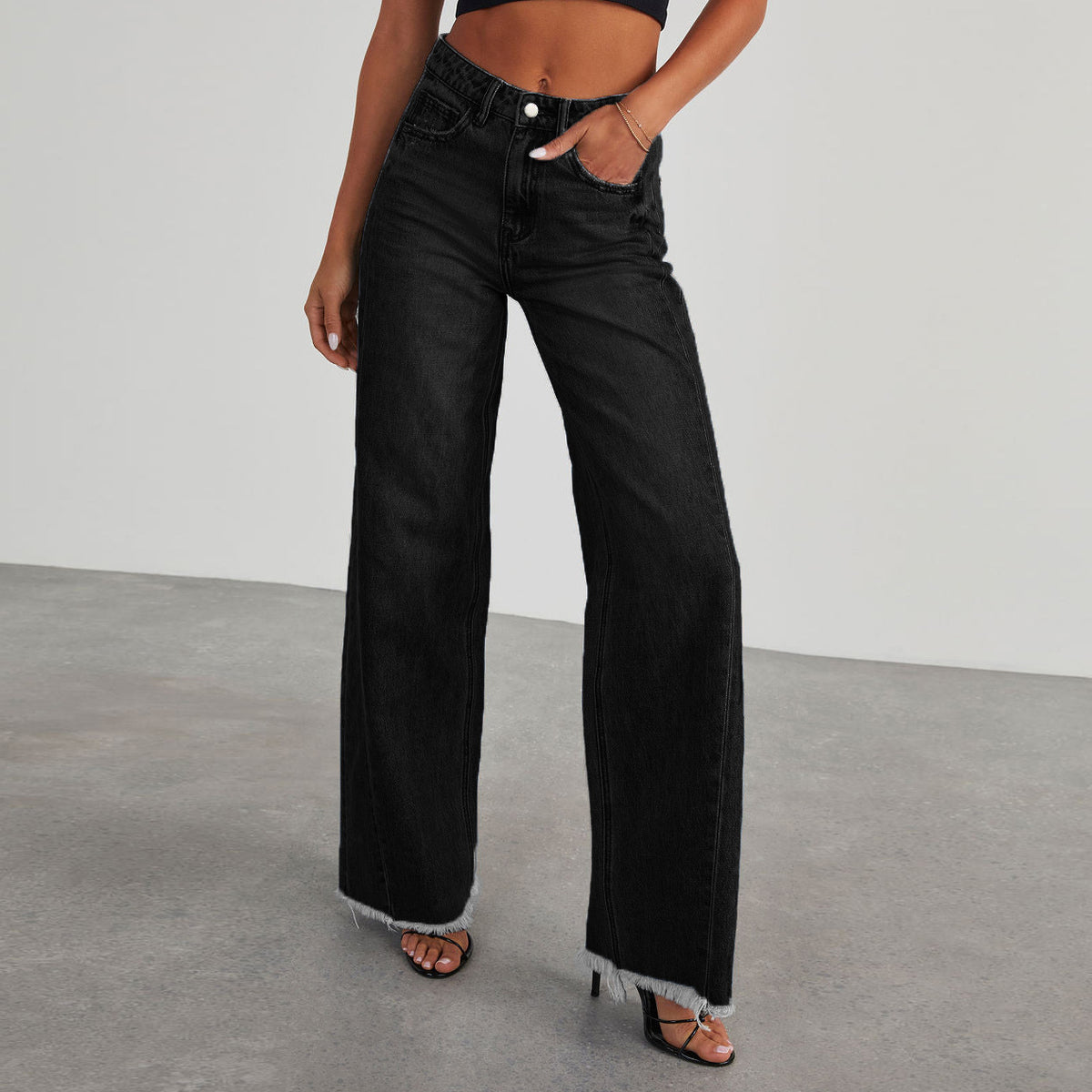 Straight wide-leg jeans in black
