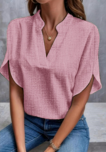 Short-sleeve split-neck blouse in pink (textured)