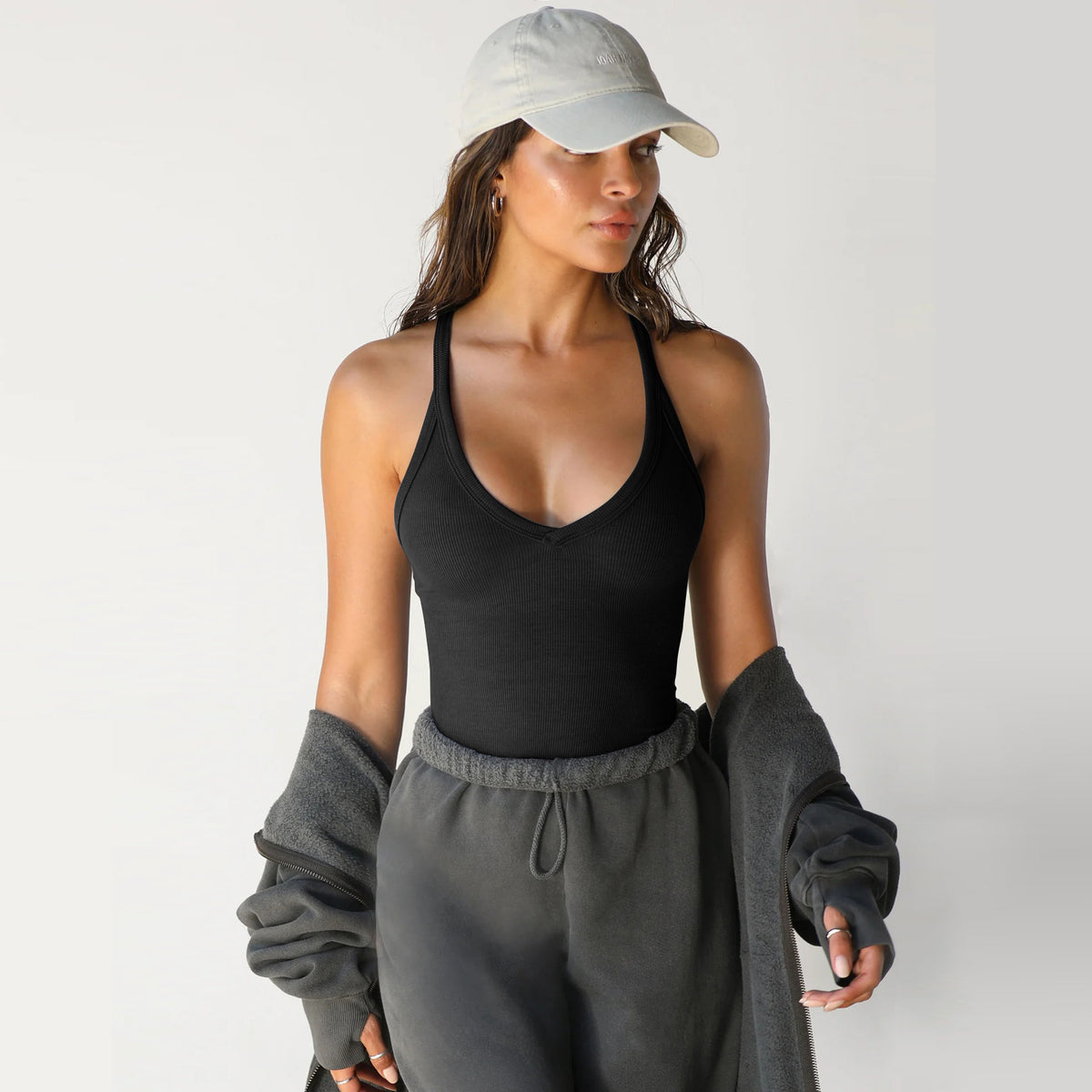 Scoop-neck knit tank in black