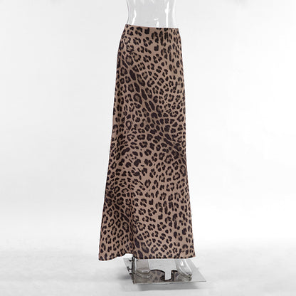 Leopard-print maxi skirt, product view from the side