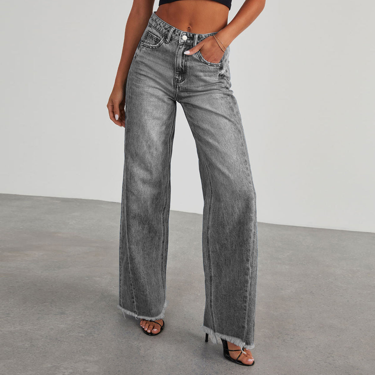 Straight wide-leg jeans in grey