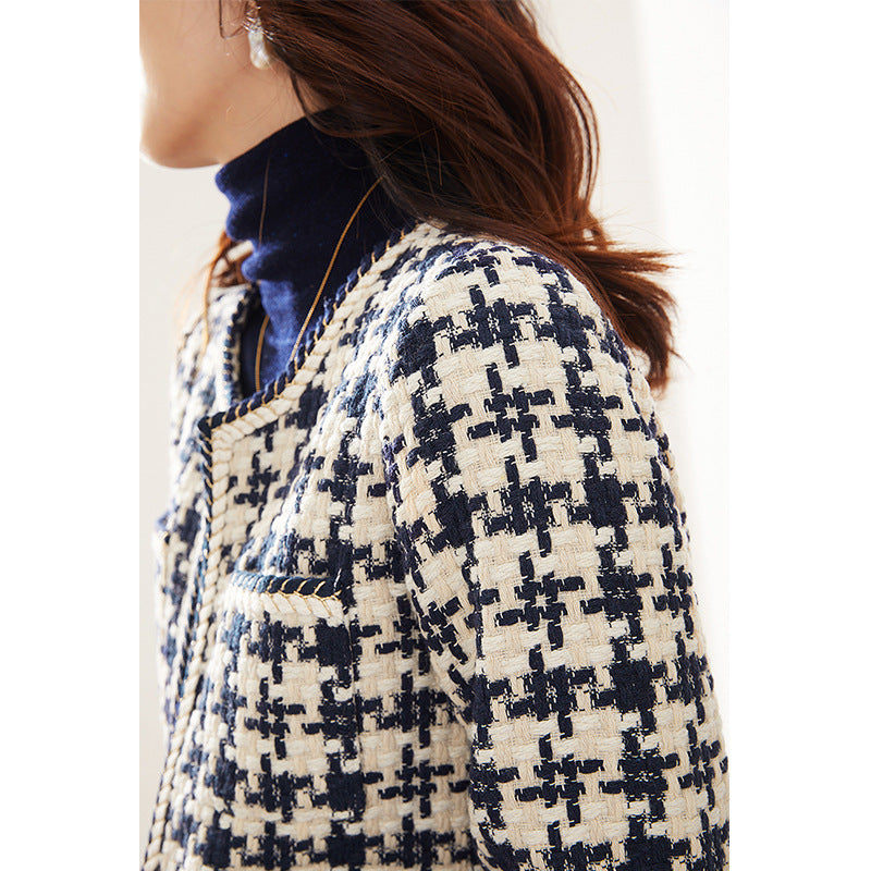 Close-up of the houndstooth pattern and trim