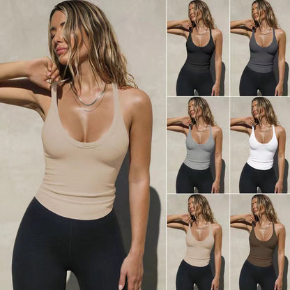 Colour overview of the scoop-neck knit tank