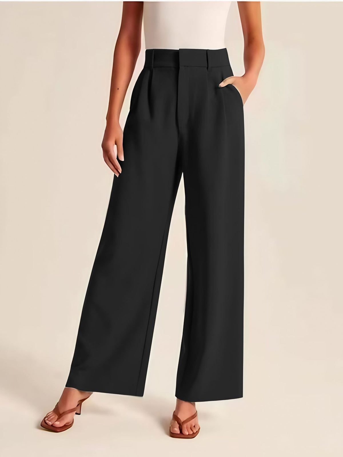 Pleated tailored wide-leg trousers in black (second style)