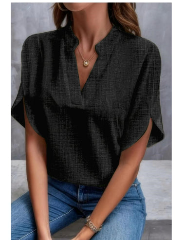 Short-sleeve split-neck blouse in black (textured)
