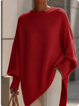Relaxed round-neck knit sweater in red